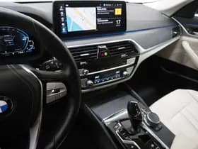 BMW 5 Serie Touring 530e xDrive Shadow thumbnail 36