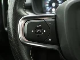 Volvo XC40 1.5 T5 Recharge R-Design Full Black thumbnail 23