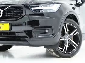 Volvo XC40 1.5 T5 Recharge R-Design Full Black thumbnail 6