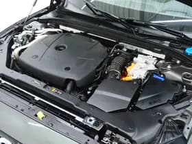 Volvo V60 2.0 T6 Recharge AWD R-Design thumbnail 7