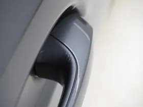 BMW 5 Serie Touring 530e Luxury thumbnail 15