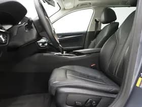 BMW 5 Serie Touring 530e Luxury thumbnail 16