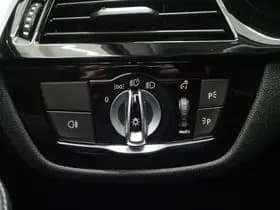 BMW 5 Serie Touring 530e Luxury thumbnail 21