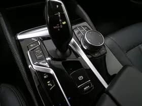 BMW 5 Serie Touring 530e Luxury thumbnail 33