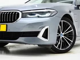 BMW 5 Serie Touring 530e Luxury thumbnail 6