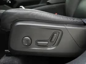 Volvo XC40 1.5 T5 Plug-in hybrid Ultimate Dark thumbnail 23