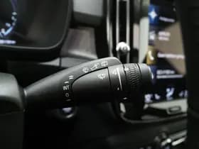 Volvo XC40 1.5 T5 Plug-in hybrid Ultimate Dark thumbnail 28