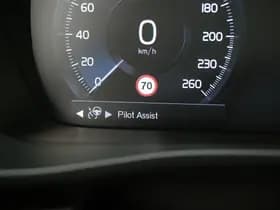 Volvo XC40 1.5 T5 Plug-in hybrid Ultimate Dark thumbnail 31