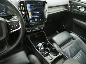 Volvo XC40 1.5 T5 Plug-in hybrid Ultimate Dark thumbnail 40