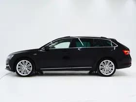 Škoda Superb Combi 1.4 TSI iV Laurin & Klement thumbnail 2