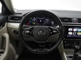 Škoda Superb Combi 1.4 TSI iV Laurin & Klement thumbnail 39