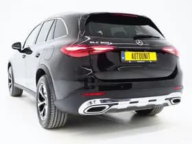 Mercedes-Benz GLC 300e 4MATIC 320PK thumbnail 3