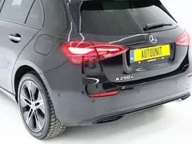 Mercedes-Benz A-Klasse 250 e Luxury Line thumbnail 14
