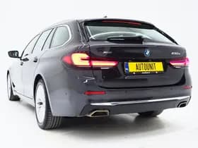 BMW 5 Serie Touring 530e xDrive thumbnail 3