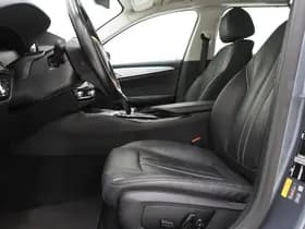 BMW 5 Serie Touring 520e Business Edition Plus thumbnail 16