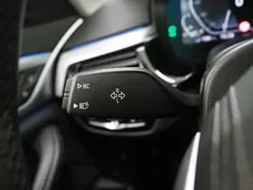 BMW 5 Serie Touring 520e Business Edition Plus thumbnail 21