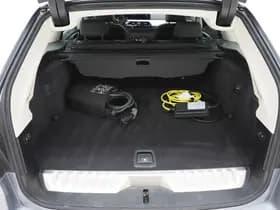 BMW 5 Serie Touring 520e Business Edition Plus thumbnail 38