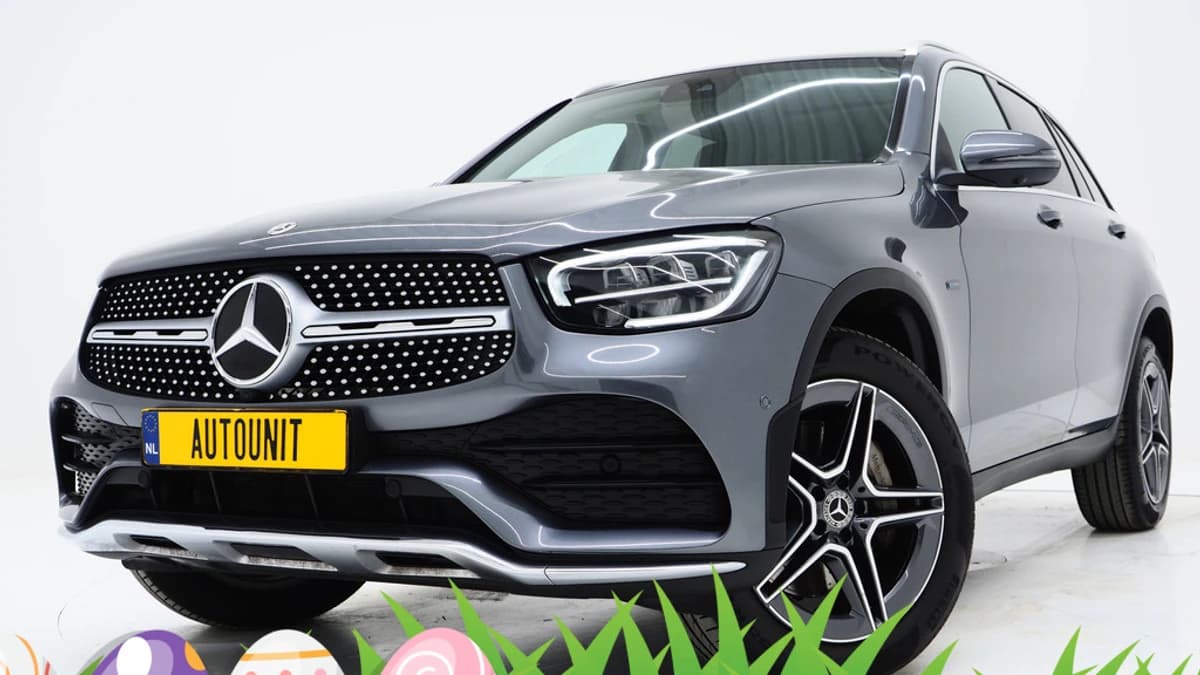 Mercedes-Benz GLC 300e 4MATIC AMG — foto 1