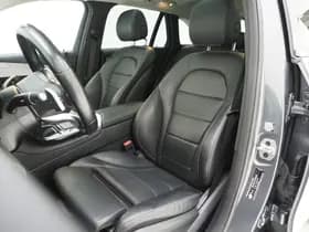 Mercedes-Benz GLC 300e 4MATIC AMG thumbnail 4