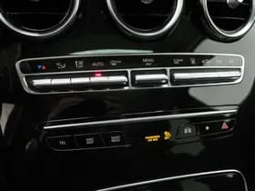 Mercedes-Benz GLC 300e 4MATIC AMG thumbnail 33