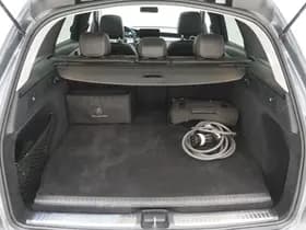 Mercedes-Benz GLC 300e 4MATIC AMG thumbnail 39