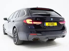 BMW 5 Serie Touring 530e xDrive M Sport thumbnail 3
