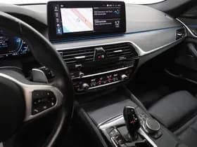 BMW 5 Serie Touring 530e xDrive M Sport thumbnail 35