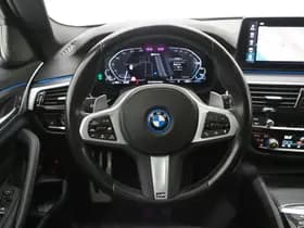 BMW 5 Serie Touring 530e xDrive M Sport thumbnail 37