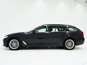 BMW 5 Serie Touring 530e xDrive thumbnail 2