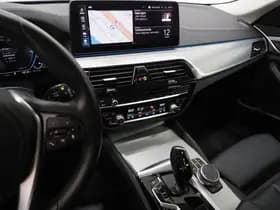 BMW 5 Serie Touring 530e xDrive thumbnail 38