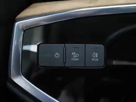 Audi Q3 45 TFSI e S-Line Edition Black thumbnail 24