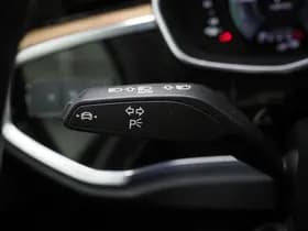 Audi Q3 45 TFSI e S-Line Edition Black thumbnail 25