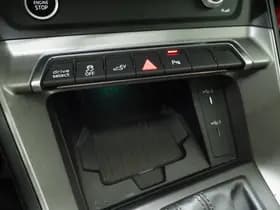 Audi Q3 45 TFSI e S-Line Edition Black thumbnail 40