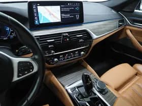 BMW 5 Serie Touring 530e Luxury Line thumbnail 38