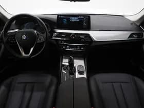 BMW 5 Serie Touring 530e xDrive thumbnail 11