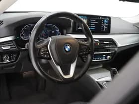 BMW 5 Serie Touring 530e xDrive thumbnail 16