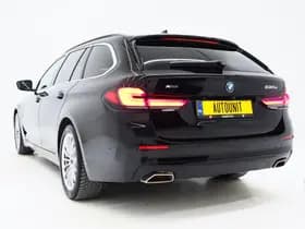 BMW 5 Serie Touring 530e xDrive thumbnail 3