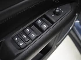 Jeep Compass 4xe 190 Plug-in Hybrid Electric Night Eagle thumbnail 19