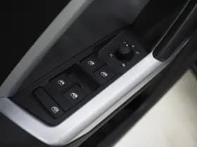 Audi Q3 Sportback 45 TFSI e Edition Full Black thumbnail 16