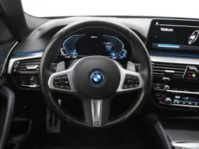 BMW 5 Serie Touring 530e xDrive M Sport thumbnail 40