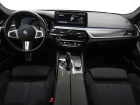 BMW 5 Serie Touring 530e xDrive M Sport thumbnail 5