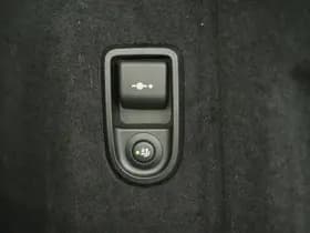 BMW 5 Serie Touring 530e xDrive M Sport thumbnail 44