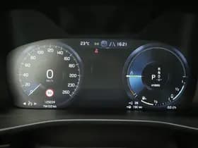 Volvo XC40 1.5 T5 Recharge R-Design thumbnail 24