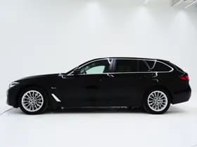 BMW 5 Serie Touring 530e xDrive thumbnail 2