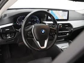 BMW 5 Serie Touring 530e xDrive thumbnail 16