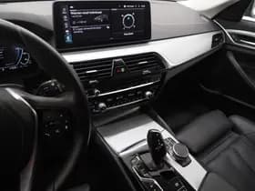 BMW 5 Serie Touring 530e xDrive thumbnail 34