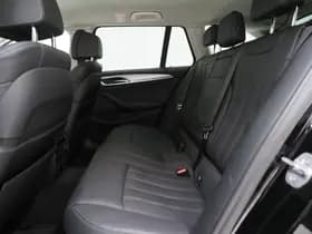 BMW 5 Serie Touring 530e xDrive thumbnail 36