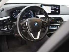 BMW 5 Serie Touring 530e thumbnail 17