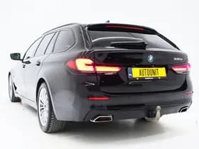 BMW 5 Serie Touring 530e thumbnail 3
