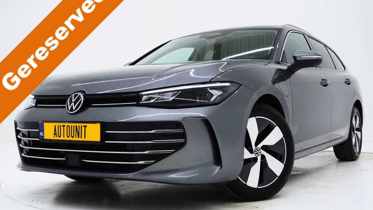 Volkswagen Passat — foto 1